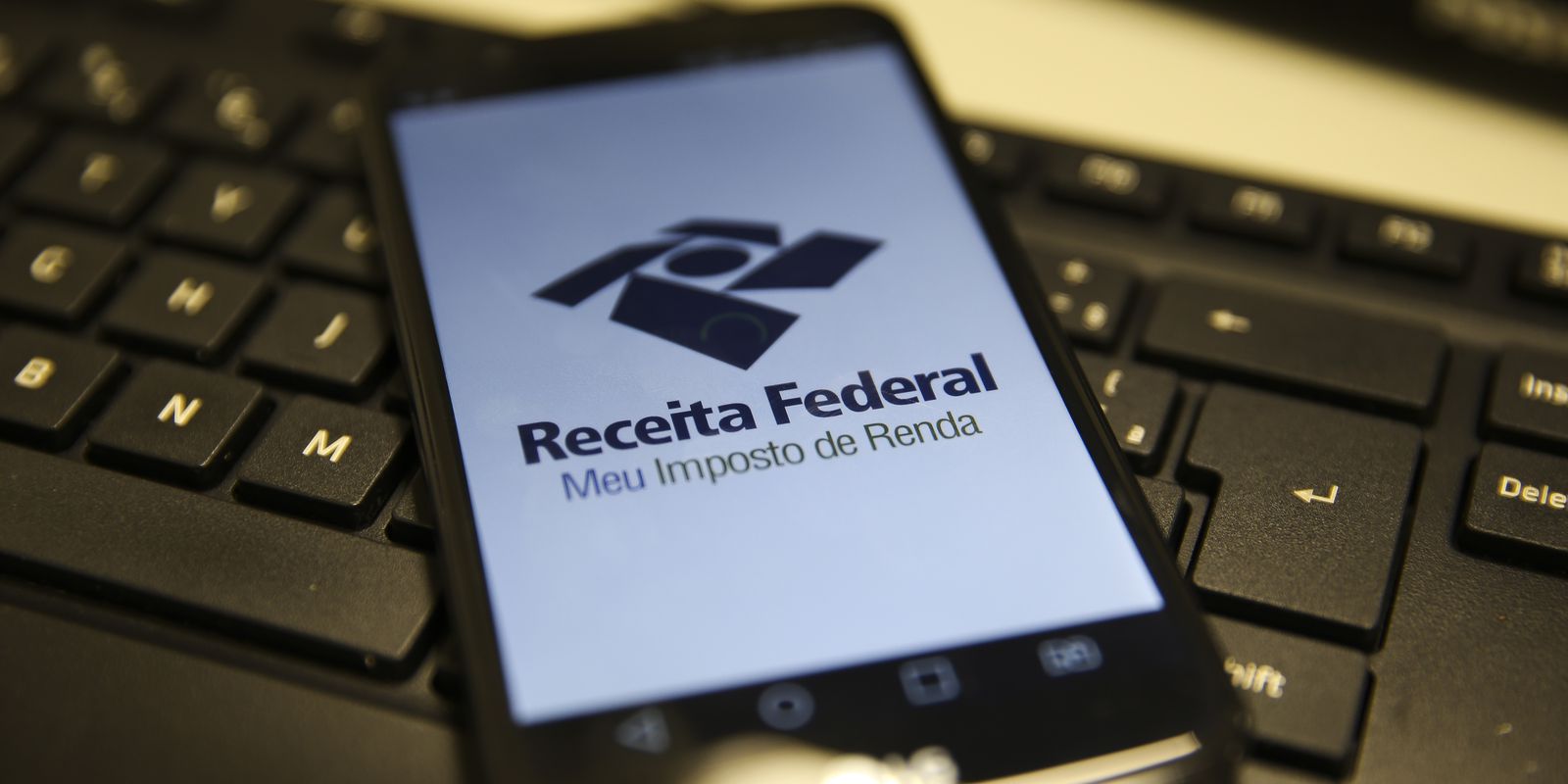 Governo expande faixa de isenção do Imposto de Renda 