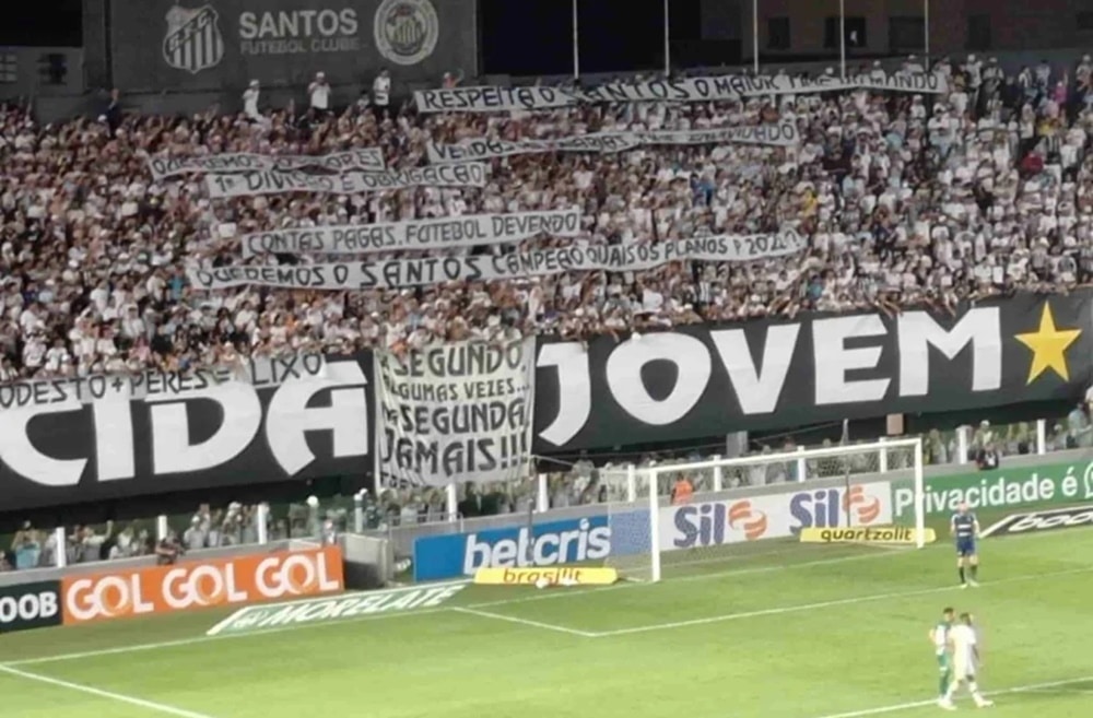 Uma das maiores torcidas do Alvinegro Praiano