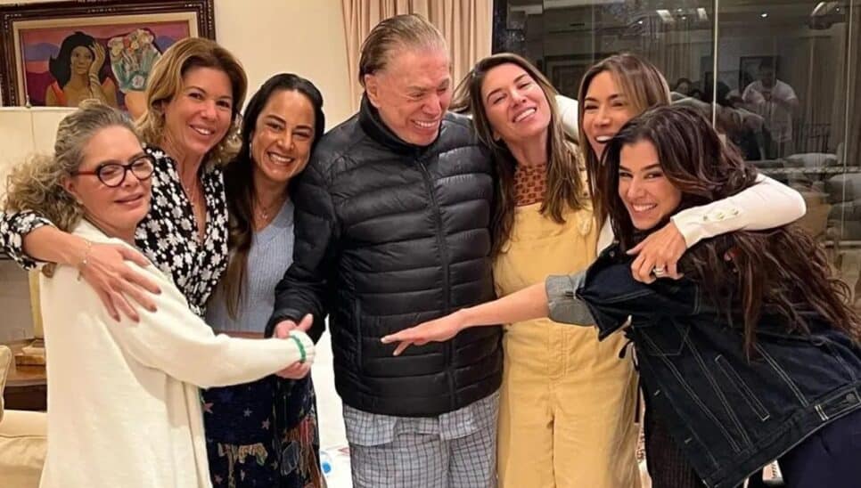 As seis filhas de Silvio Santos com o pai