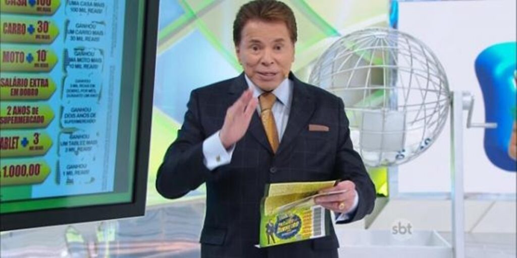 Silvio Santos em sorteios do seu título de capitalização que usava a voz robotizada do seu célebre funcionário