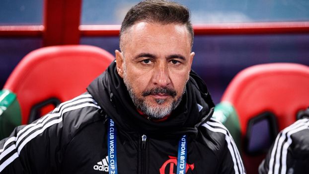 Vitor Pereira toma nova decisão que irrita torcedores do rubro-negro (Foto: Reprodução)