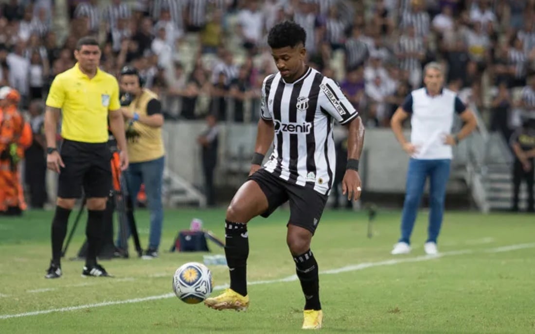 Ex-Botafogo e estrela atual do Vozão em campo