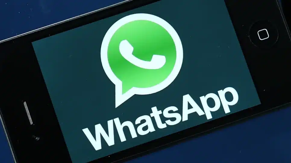 Celular conectado ao Whatsapp (Imagem: Reprodução)