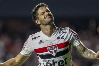 Imagem do post Confirmado! Alexandre Pato assina novo contrato com o São Paulo e tem retorno anunciado