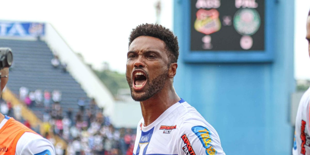 Torcida do Corinthians pede contratação de Bruno Mezenga (Imagem Reprodução Internet)