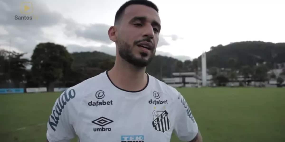 Volante Camacho é criticado por torcedores do Santos (Imagem Reprodução Internet)
