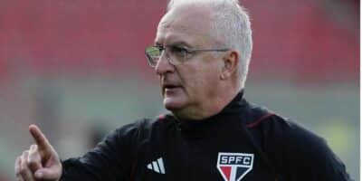 Imagem do post Dorival Júnior toma decisão final e torcida do São Paulo se revolta com notícia de James Rodríguez e Lucas Moura