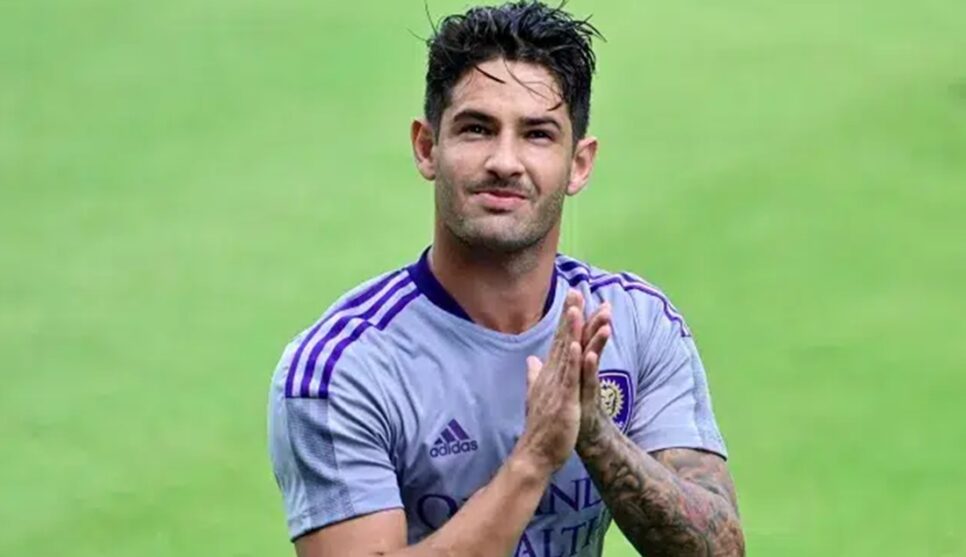 Alexandre Pato e São Paulo podem fechar contrato em breve (Foto: Reprodução/ Getty Images)