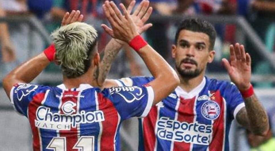 Jogadores do Bahia comemorando gol na Copa do Brasil