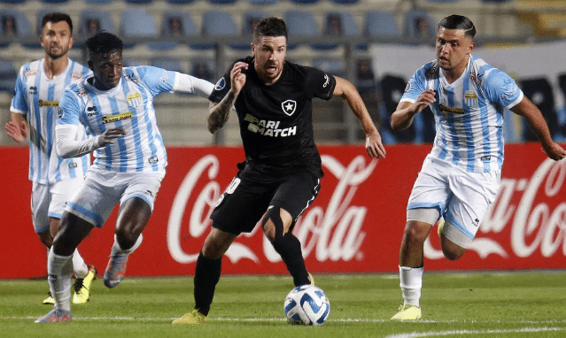 Botafogo empatou com o Magallanes na estreia da Copa Sul-Americana (Foto: Vitor Silva)