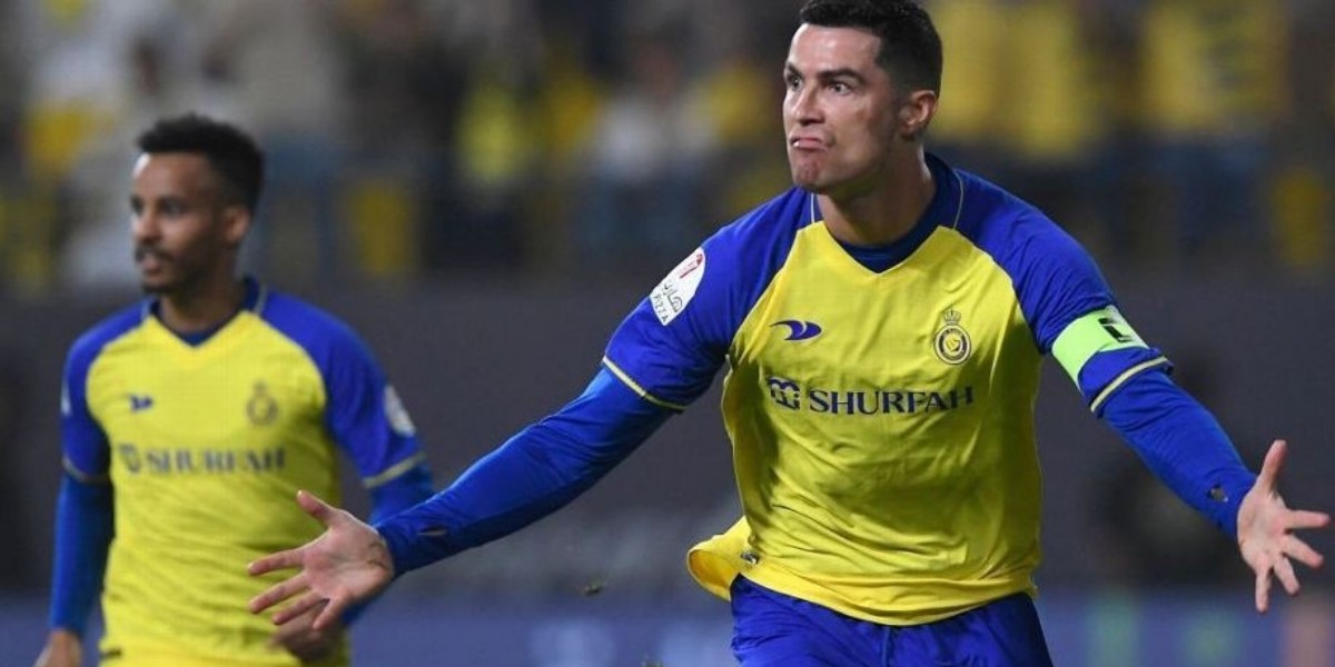 Cristiano Ronaldo atuando pelo Al-Nassr na liga saudita (Foto: Getty Images)