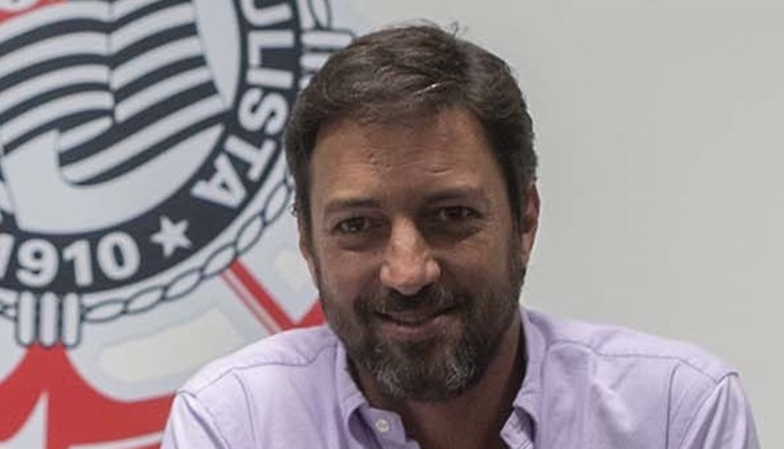 Duilio Monteiro Alves, presidente do Corinthians tom decisão junto com Luxemburgo (Foto: Reprodução)