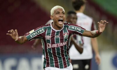John Kenney se dá bem no Fluminense e situação explode no time Foto: Reprodução