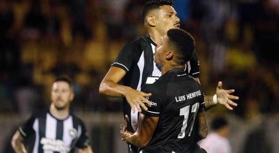 Os jogadores do Botofago em campo