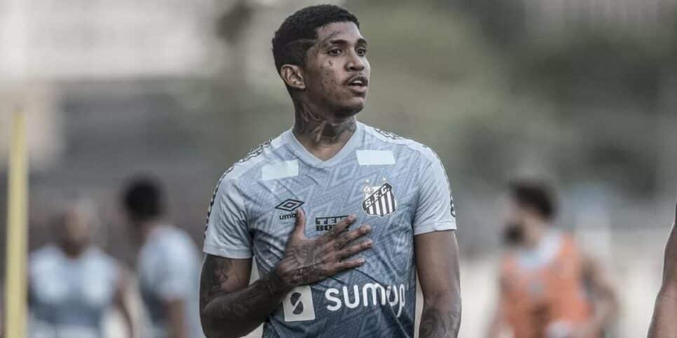 Jogador Raniel rescindiu com o Santos (Foto: Reprodução / Internet)