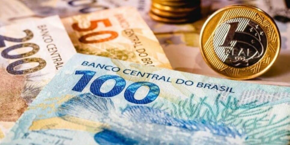 Salário mínimo está abaixo do ideal