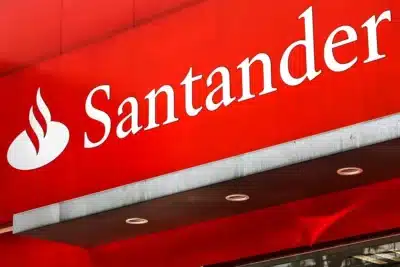 Imagem do post Banco Santander libera 5 mil bolsas de estudos para quem quer aprender inglês de graça