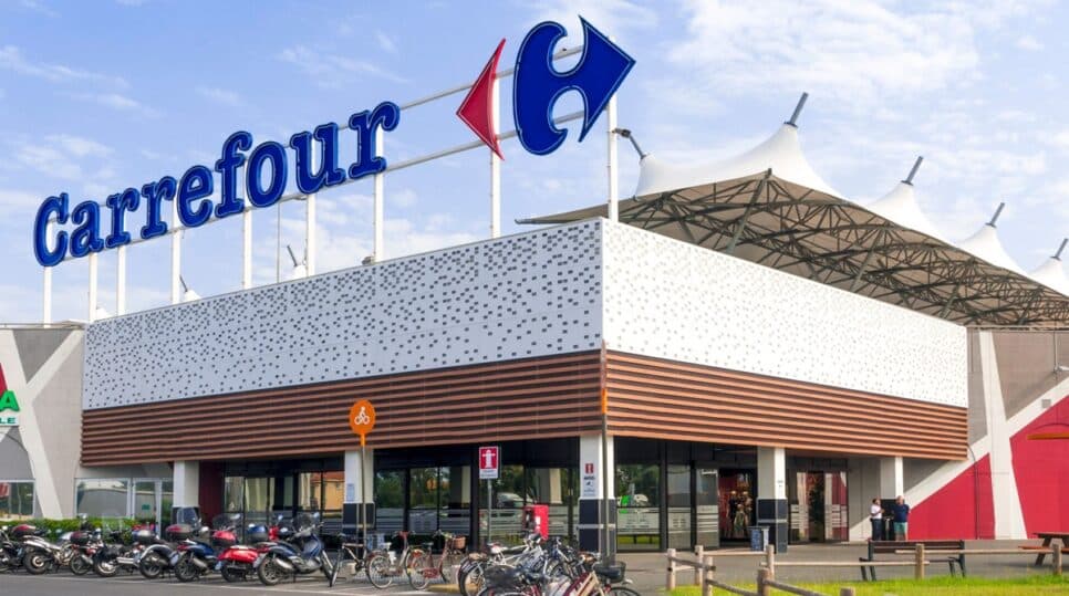 Clientes deste banco recebem dinheiro após compras no Carrefour (Foto: Reprodução)