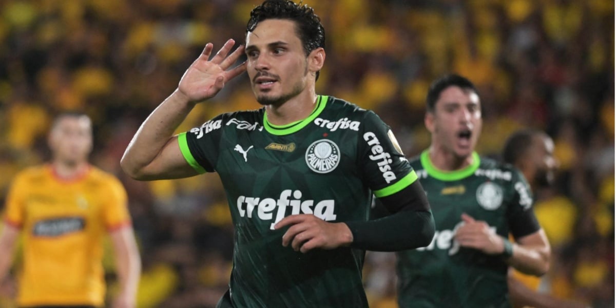 Raphael Veiga fica em saia justa na frente de Abel após jogo do Palmeiras (Foto Reprodução Internet)