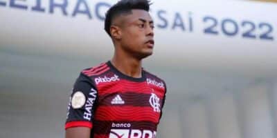 Imagem do post Na mira do Flamengo, diretor do Palmeiras foge de perguntas sobre Bruno Henrique e não fala sobre contratação