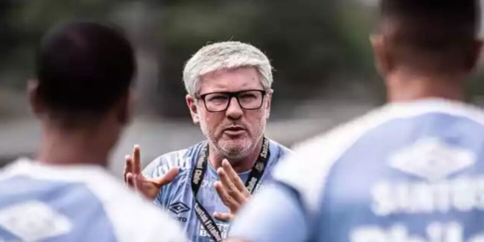 Odair Hellmann muda time do Santos para clássico contra o Palmeiras (Imagem Reprodução Internet)