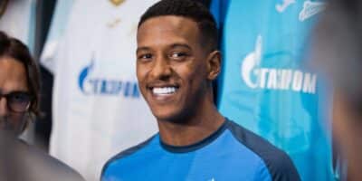 Corinthians pode lucrar com Robert Renan, do Zenith (Imagem Reprodução Internet)