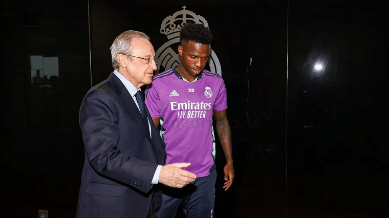 Florentino Pérez anuncia acordo por Vinícius Júnior e valor choca (Foto: Reprodução)