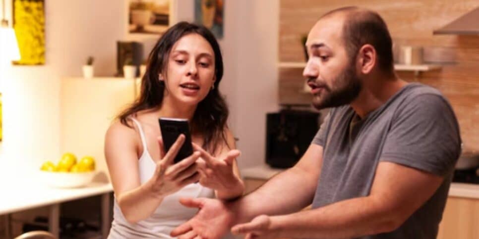 Será que você está sendo traída 6 segredos que os infiéis guardam a 7 chaves