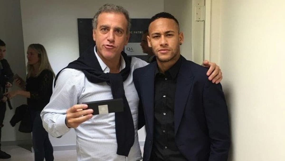 O empresário André Cury ao lado de Neymar (Foto: Reprodução/ Instagram)