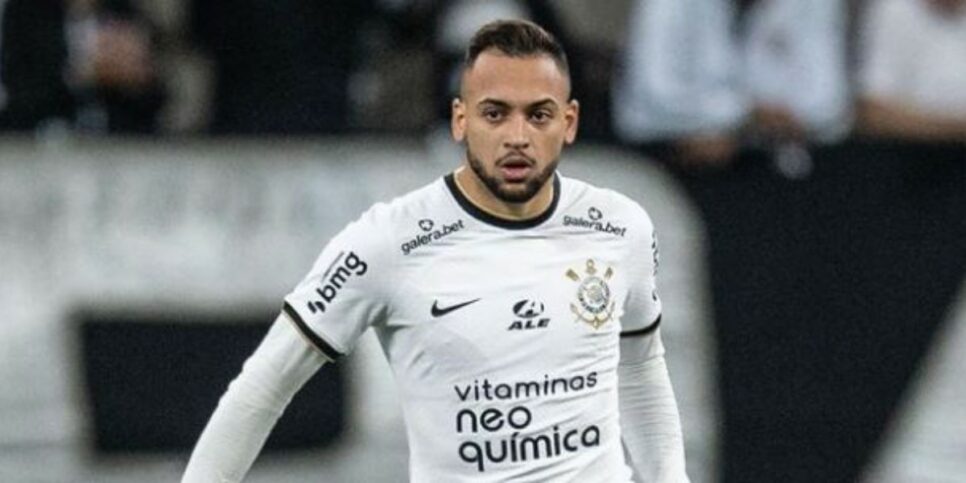 Diretoria do clube de futebol deve lutar pela permanência de Maycon no Timão para ajudar Mano Menezes em 2024 (Foto: Reprodução)