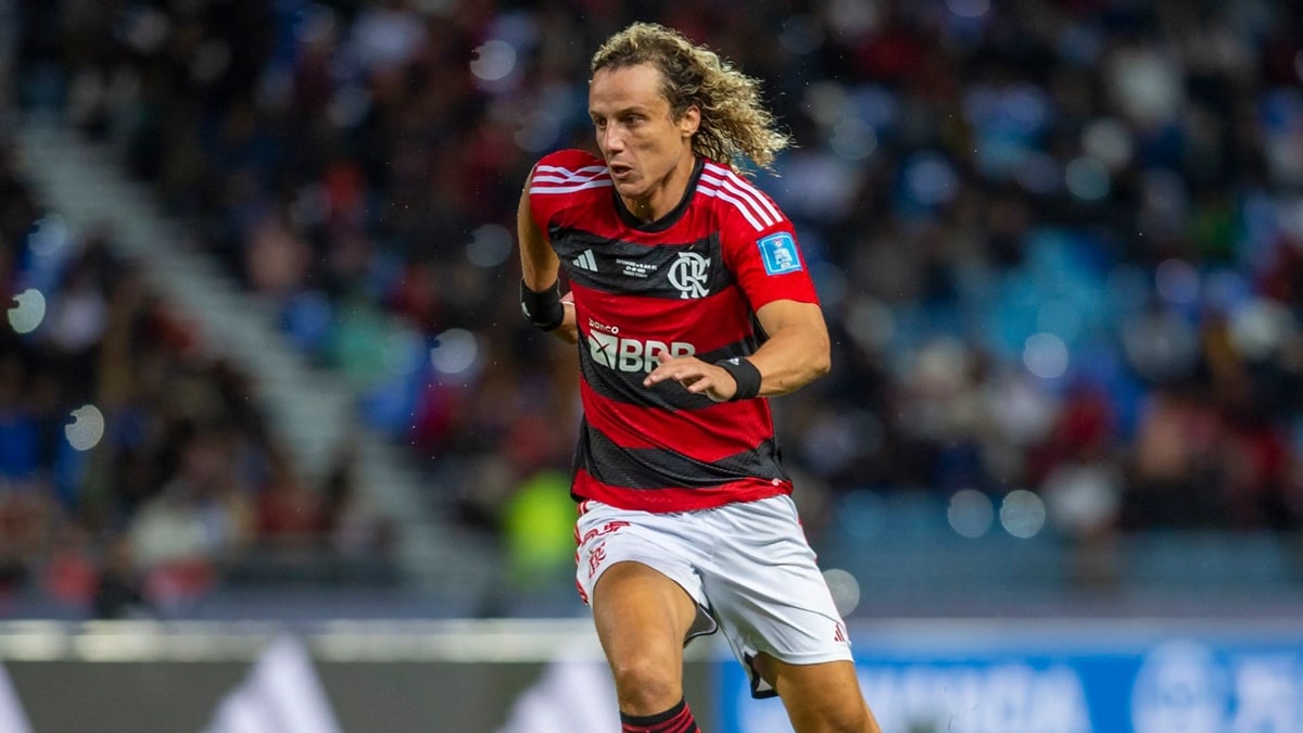 David Luiz recebe noticia de que não terá contrato renovado no Flamengo (Foto: Reprodução/ Marcelo Cortes/ CRF)