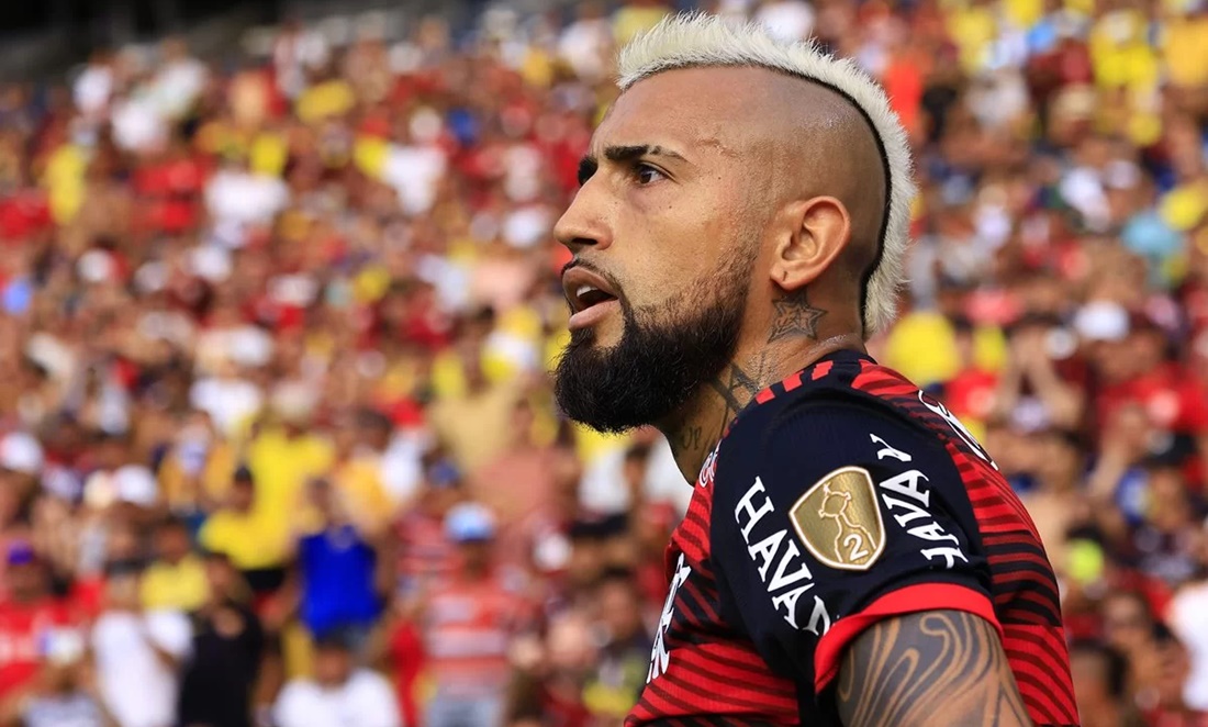 Arturo Vidal em campo pelo Flamengo (Foto: Reprodução/ Franklin Jacome/ Getty Images)