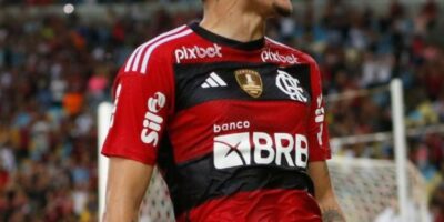 Imagem do post Transferência explosiva! Clube europeu chega de forma frenética e Flamengo corre o risco de perder craque