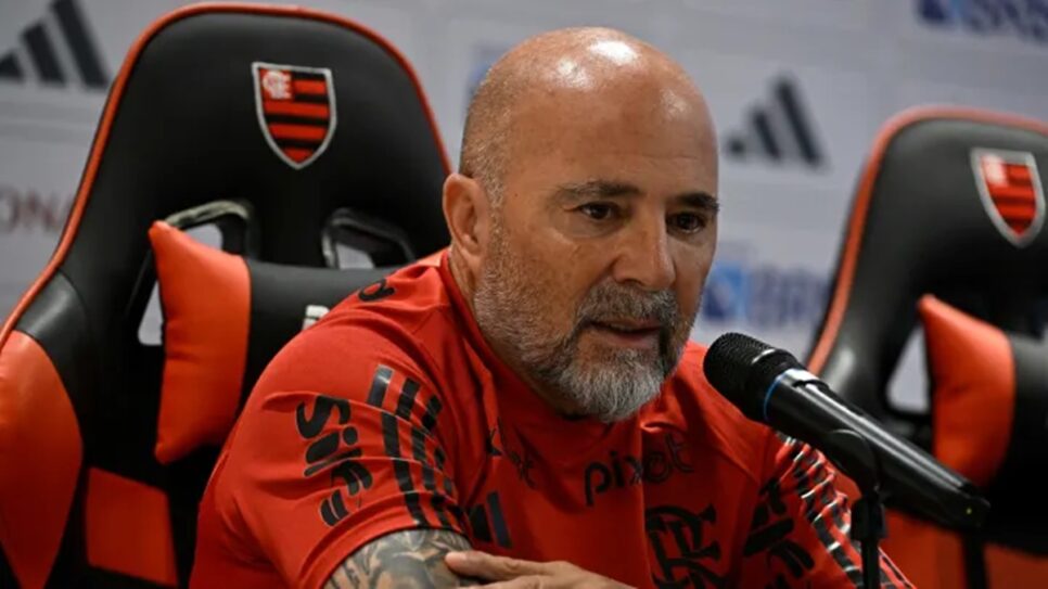 Sampaoli busca reforços e Flamengo faz negociação milionária (Foto: Mauro Pimentel/AFP)