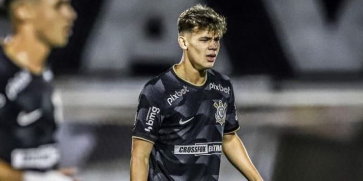 Gabriel Moscardo atua pelo Corinthians