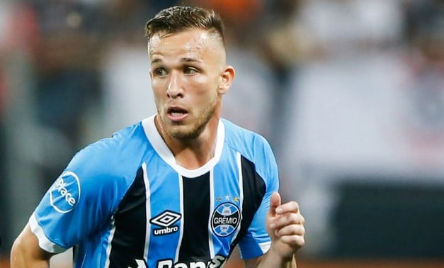 Arthur fala com Grêmio sobre seu futuro no Liverpool (Foto: Reprodução)
