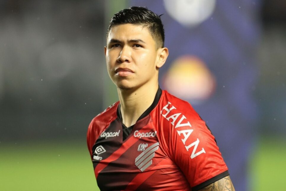 Nico Hernández chegou a ser atingido