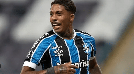 O famoso ex-jogador de futebol do Grêmio pode voltar aos campos (Foto: Reprodução)