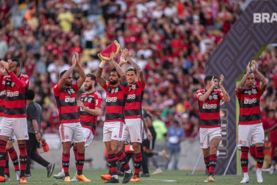 Diretoria planeja revolução dentro dos bastidores do famoso clube carioca (Foto: Reprodução)