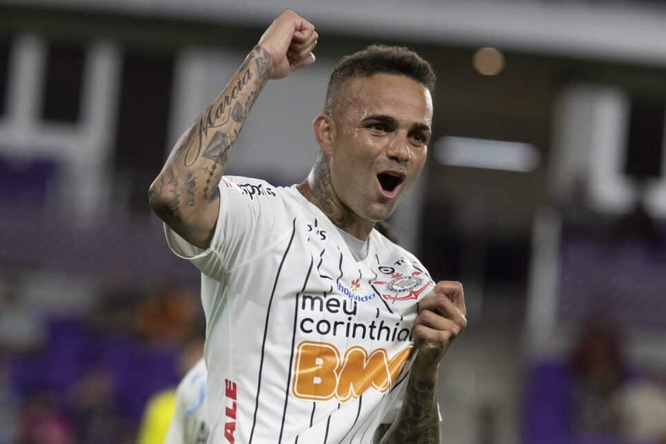 O famoso jogador de futebol do Timão enfrenta polêmicas (Foto: Reprodução)