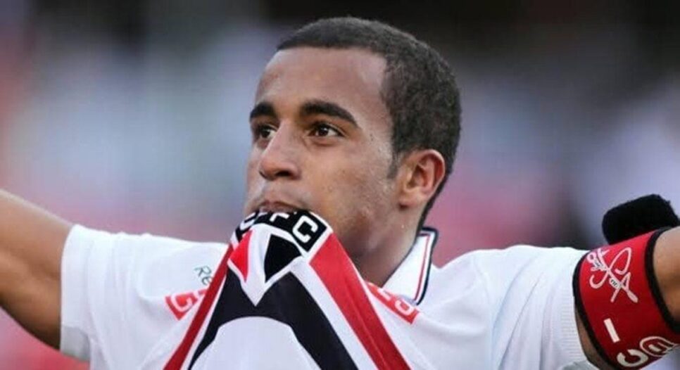 Lucas Moura em seus tempos de São Paulo (Foto: Reprodução/ Facebook)