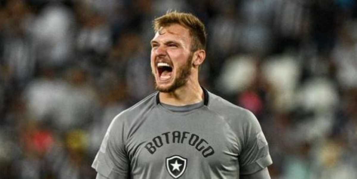 Lucas Perri é goleiro do Botafogo