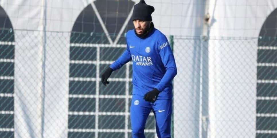 Resposta imediata: Neymar recebe oferta após ser oferecido ao Barcelona (Reprodução/Internet)