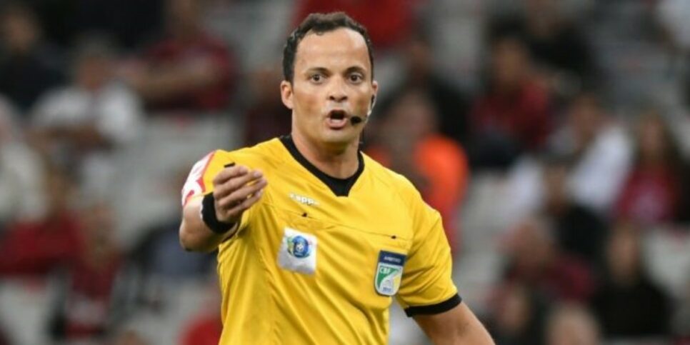 Comissão de Arbitragem da CBF defende a decisão do árbitro no lance polêmico entre Palmeiras e Red Bull Bragantino