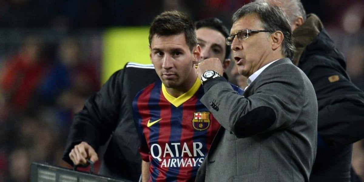 Lionel Messi ao lado de Tata Murtino (Foto: AFP)