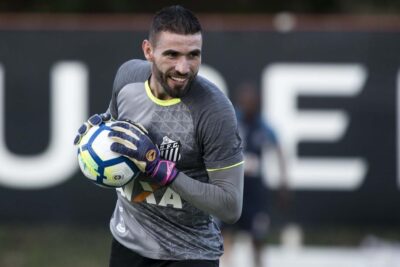 Imagem do post Vanderlei enfrenta situação inesperada em sua carreira e deixa torcida do Santos atônita