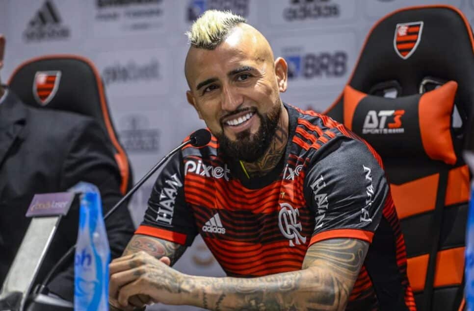 Vidal atualmente joga no Flamengo mas está de saída para Inter Miami (Foto: Reprodução/ CRF)