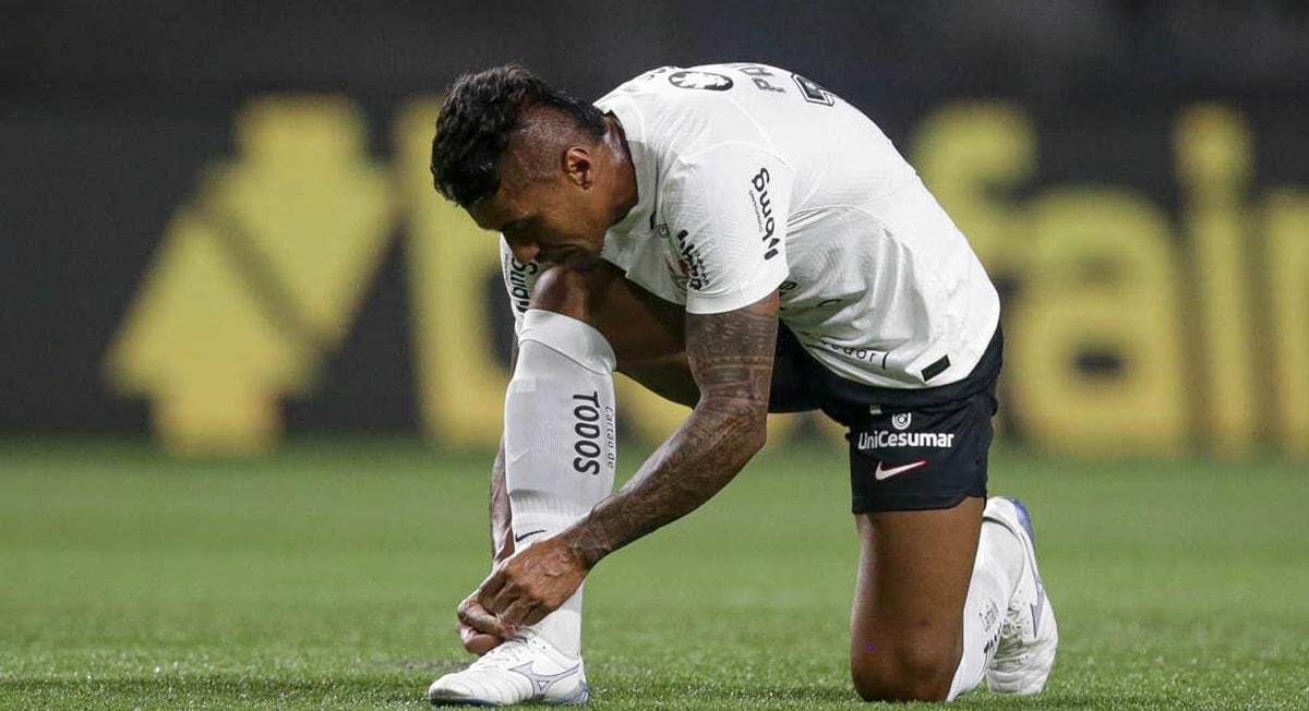 Volante está na reserva do Timão (Foto: Reprodução/ Rodrigo Coca/ Agência Corinthians)