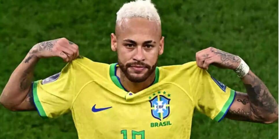 Neymar não está mais entre os dez atletas mais bem pagos do mundo (Imagem Reprodução Internet)