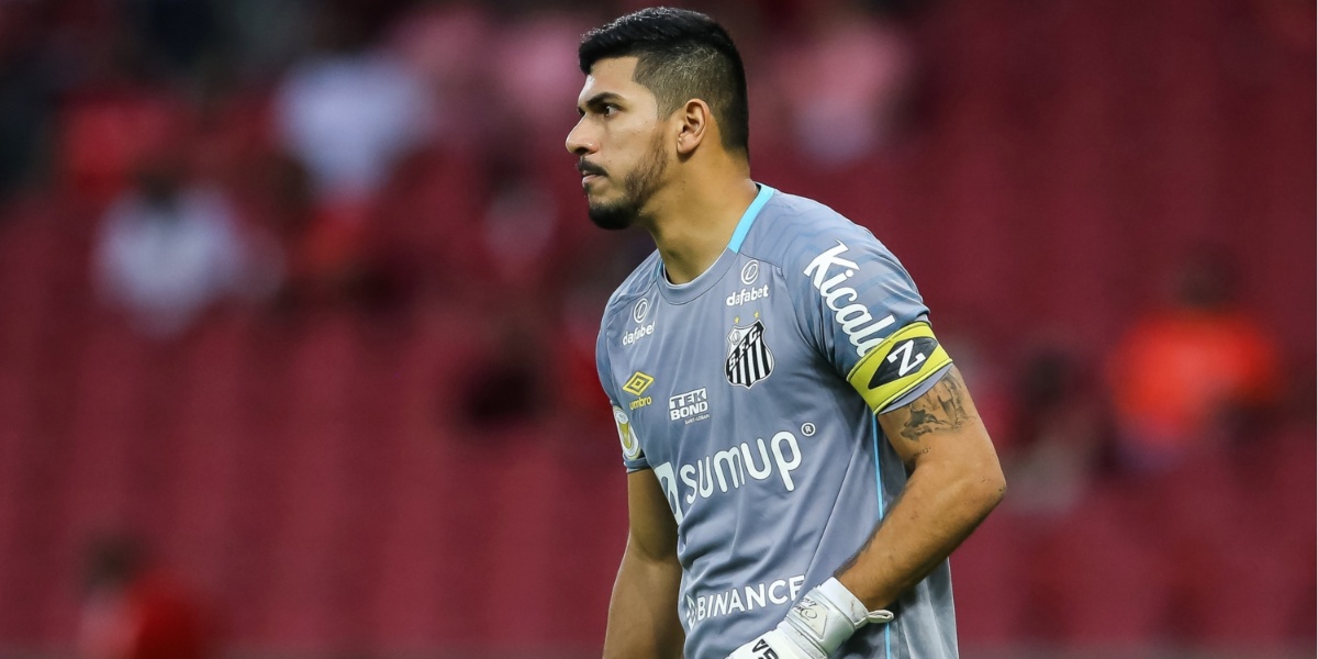 O famoso goleiro de futebol deixar deixar o clube praiano (Foto: Reprodução)